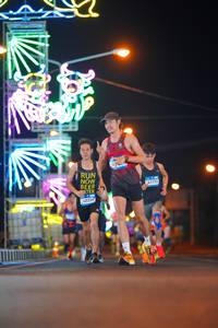 BIB: 4033
                            <button type="button" onclick="openModal(23115561)" class="btn btn-primary btn-sm float-right btn-popup" data-toggle="modal" data-target=".modal-high-quality">
                        <i class="fas fa-shopping-cart"></i> Add to Cart
                    </button>
                                            <button type="button" onclick="isThisMe(23115561, true)" class="btn btn-success btn-sm float-right btn-popup btn-isme hidden" data-toggle="tooltip" data-placement="bottom" title="นี่คือรูปของคุณใช่ไหม คลิกที่นี่เพื่อเอาเข้าอัลบั้ม">
                        <i class="fas fa-plus"></i> Add to album
                    </button>
                    <button type="button" onclick="isThisMe(23115561, false)" class="btn btn-warning btn-sm float-right btn-popup btn-isnotme hidden">
                        <i class="fas fa-ban"></i> Remove from album
                    </button>